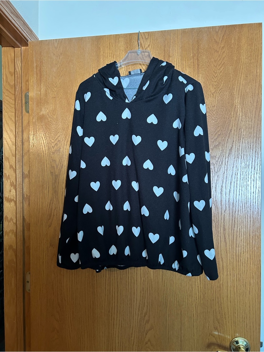 Lane Bryant Black Hooded Sweatshirt with White Heart Print